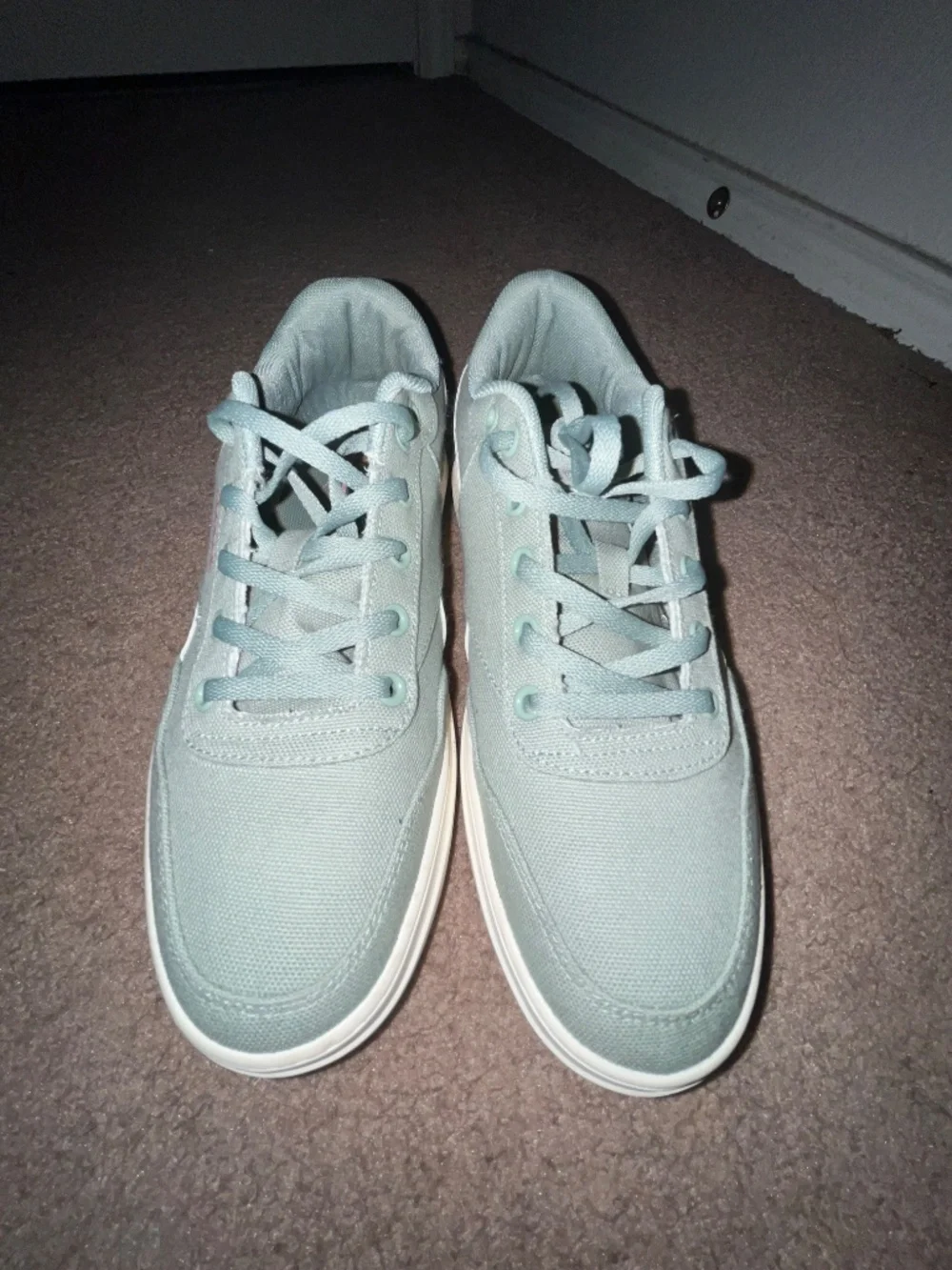 Royal C Techque Reebok Mint Green Canvas Sneakers sz 8